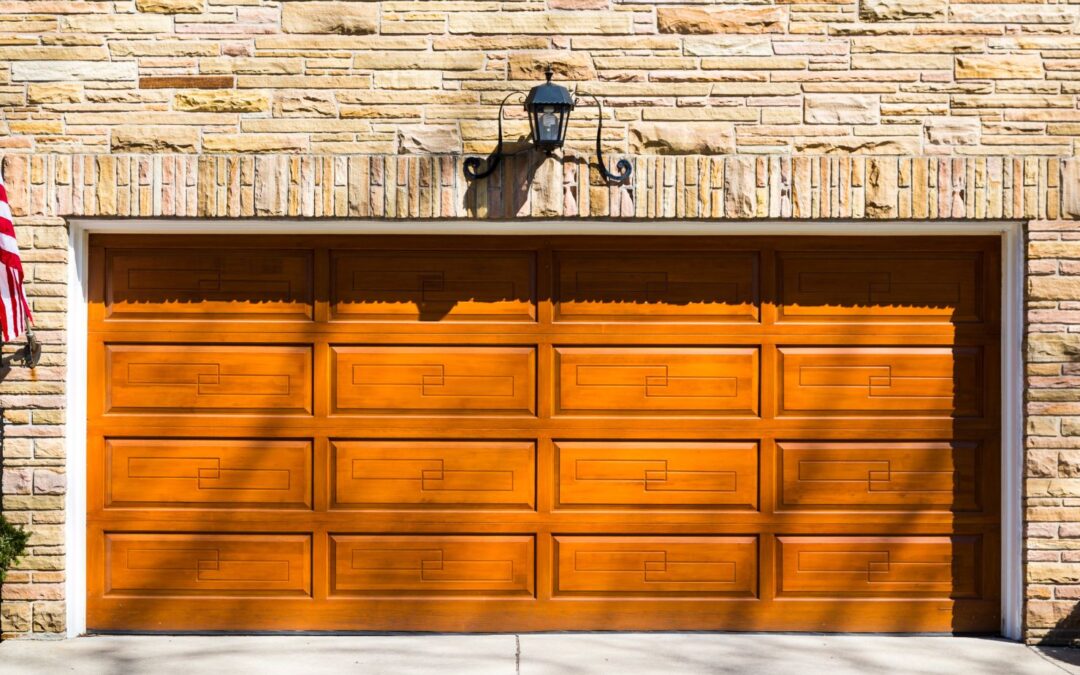 What are Best Materials for Garage Doors in Houston’s Climate